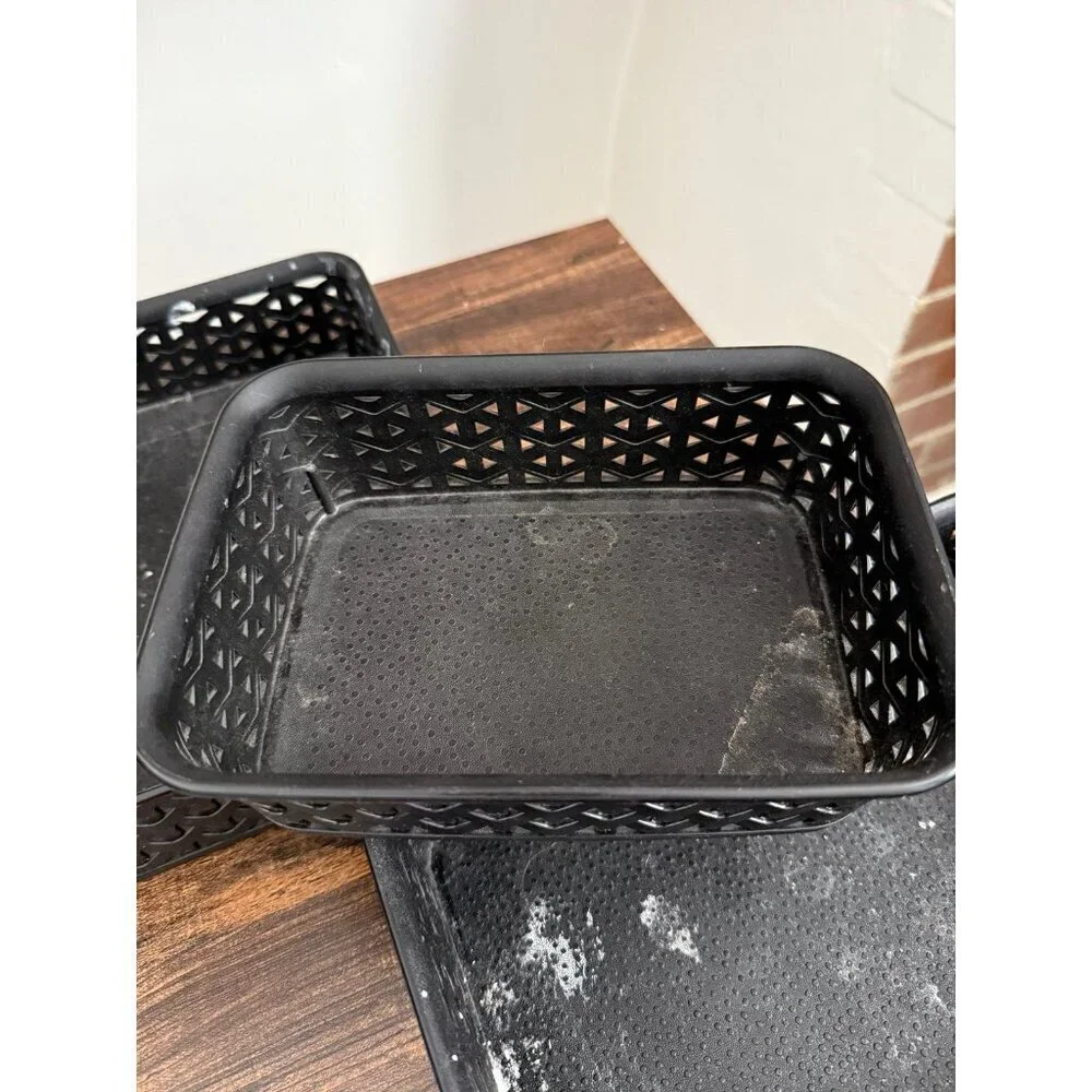 Three-piece mainstays black plastic storage